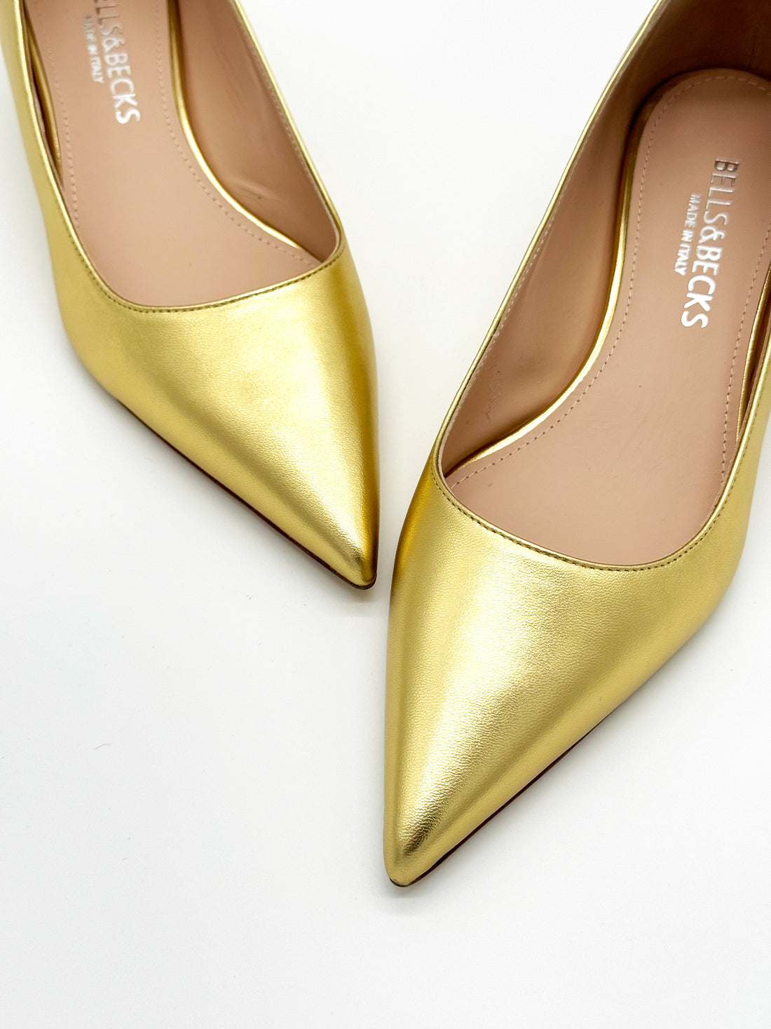 Kitten Heel Pump Gold - Sample Size 37