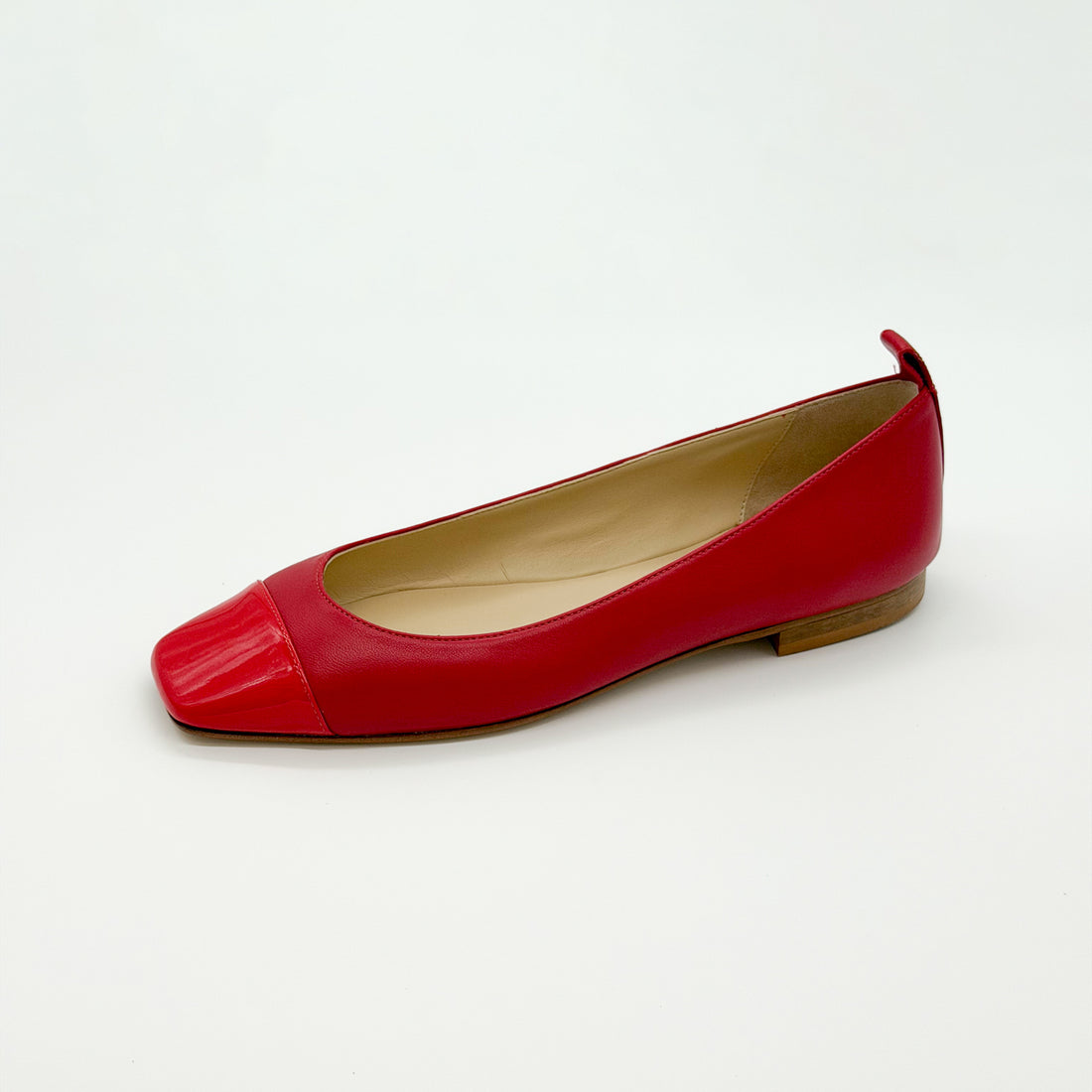 Cap Toe Ballerina Red - Sample Size 37