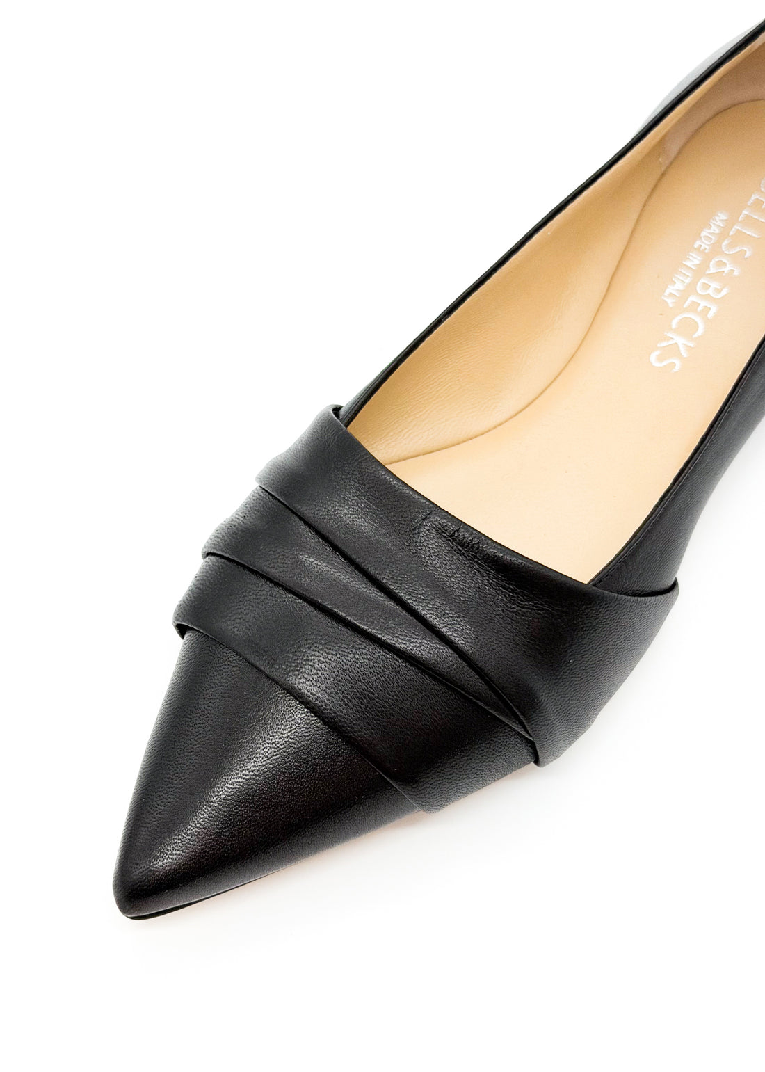 Pleated Flat Black - Sample Size 37