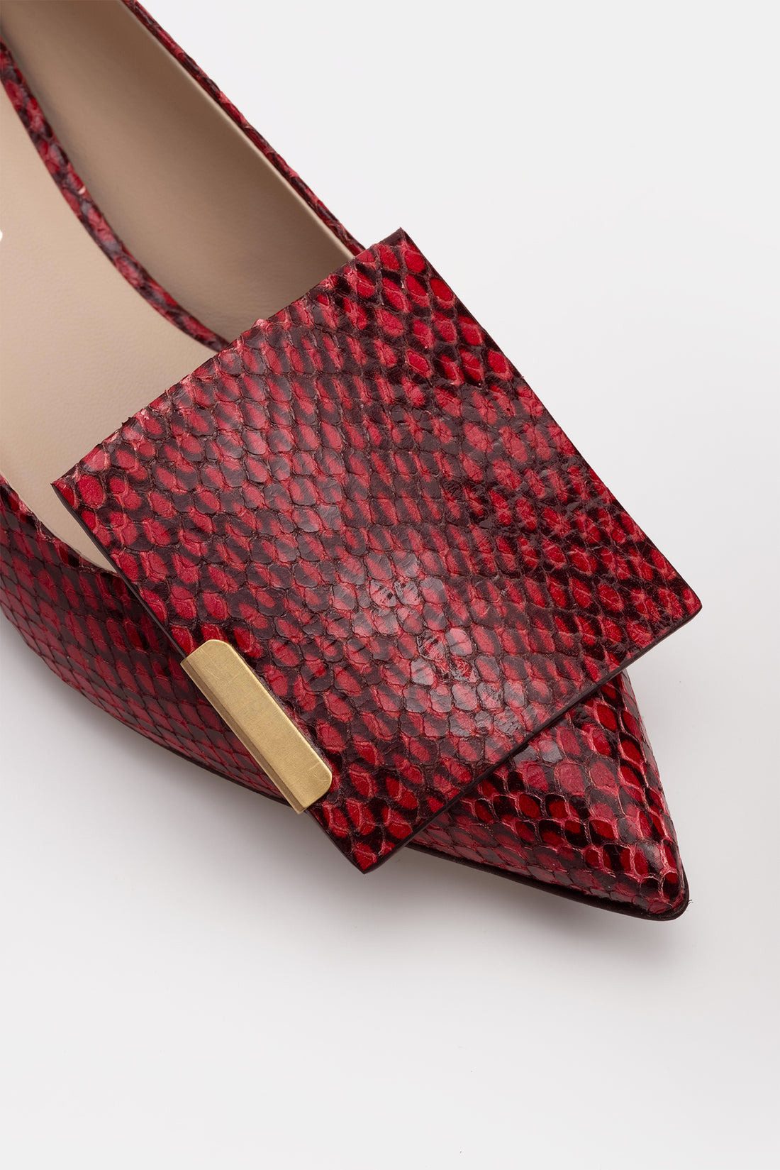The Allegra Red
