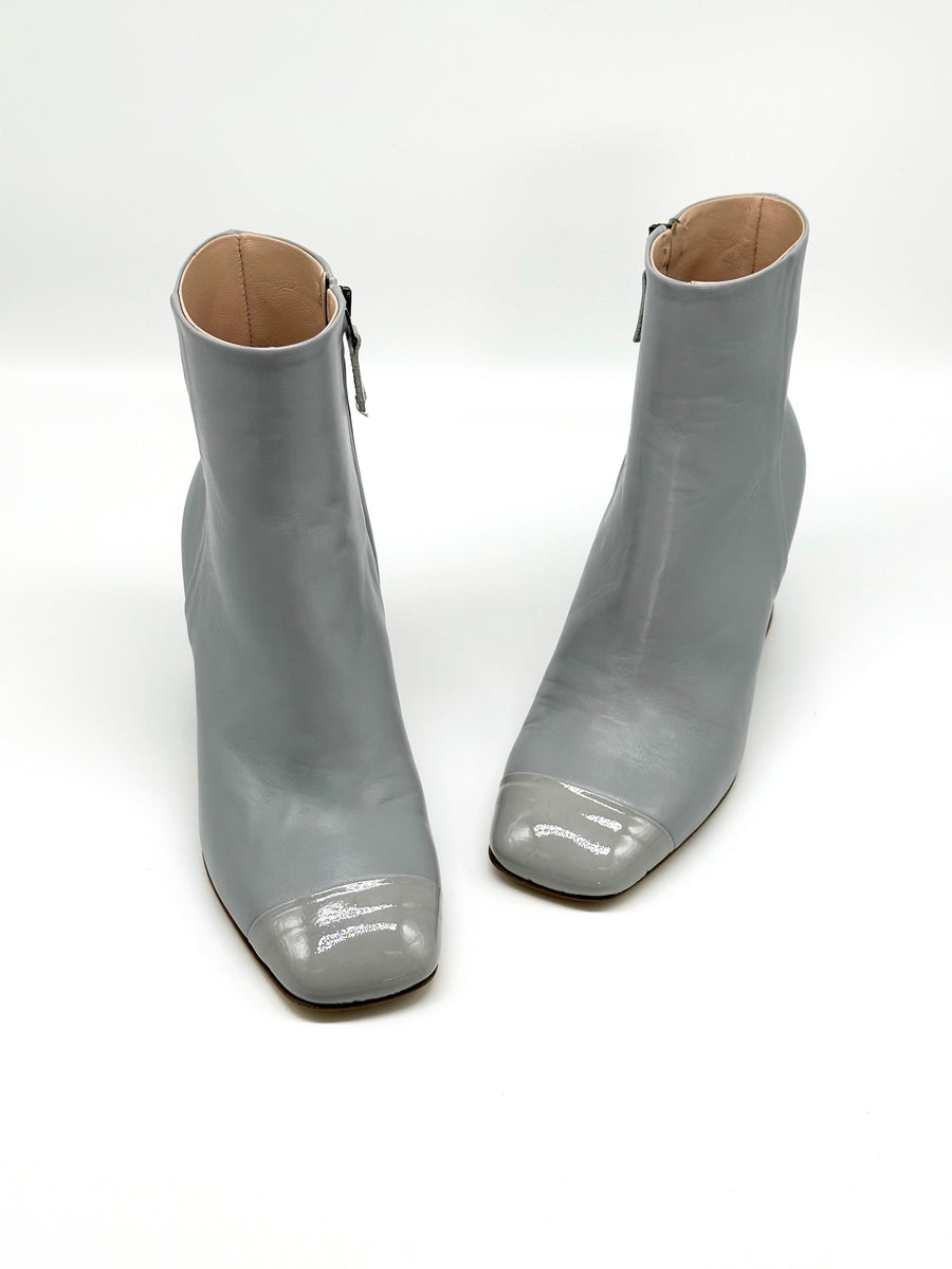 The Livia Gray - Sample Size 37