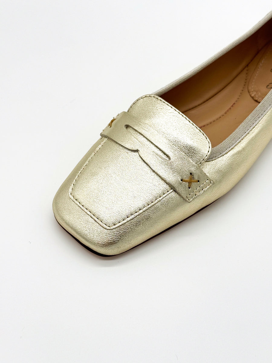 Gia Loafer Gold - Sample Size 37