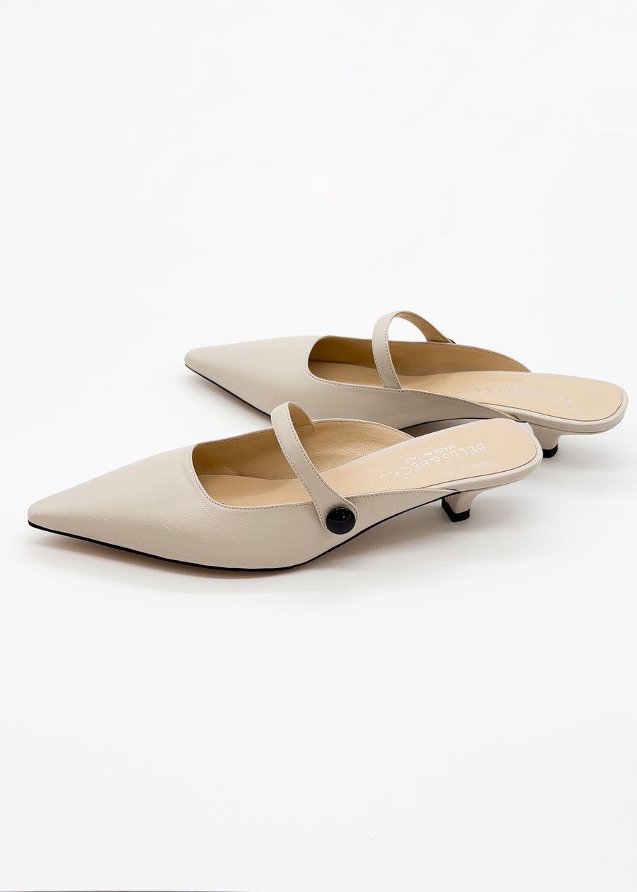 Greta Ivory - Sample Size 37