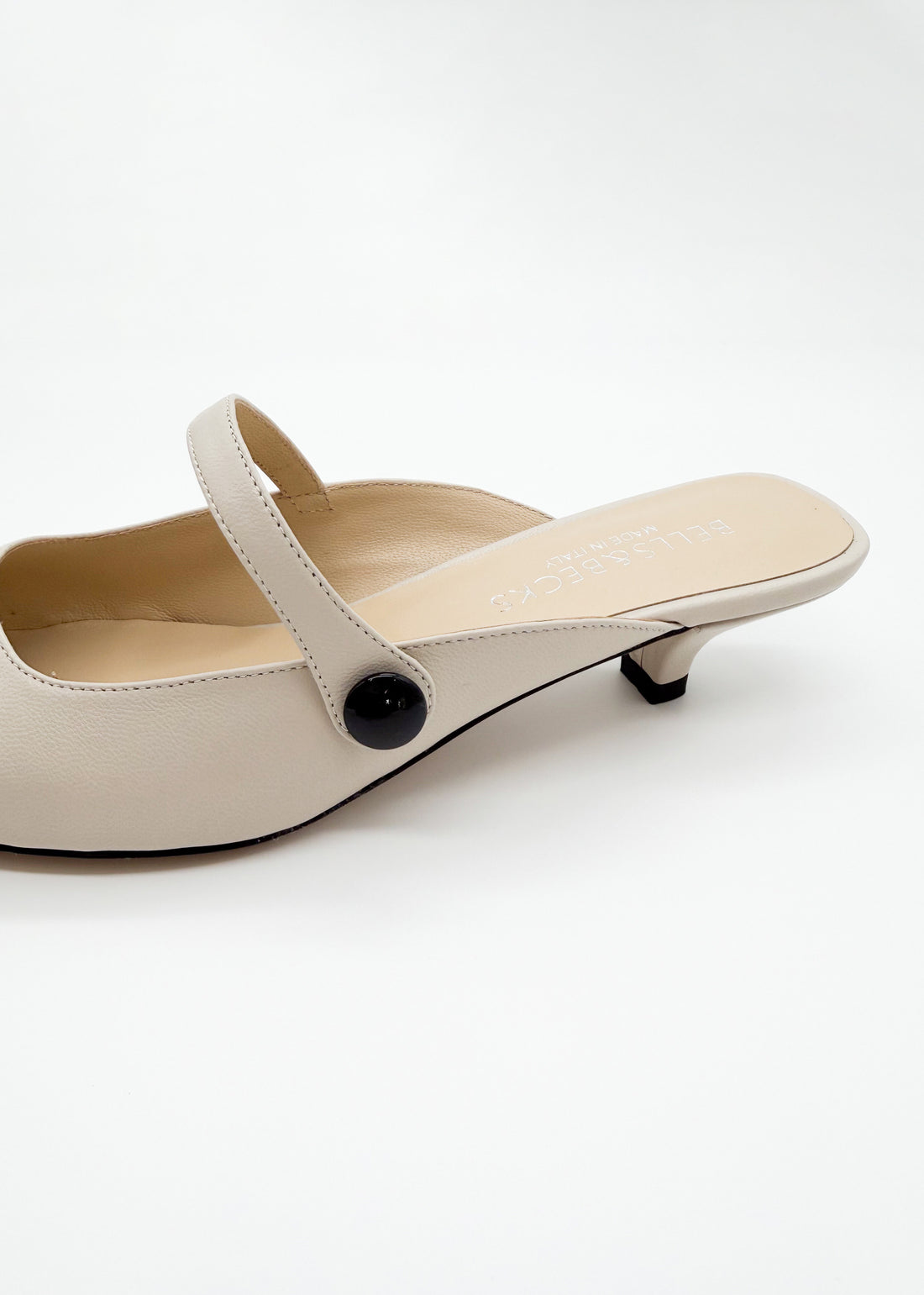 Greta Ivory - Sample Size 37