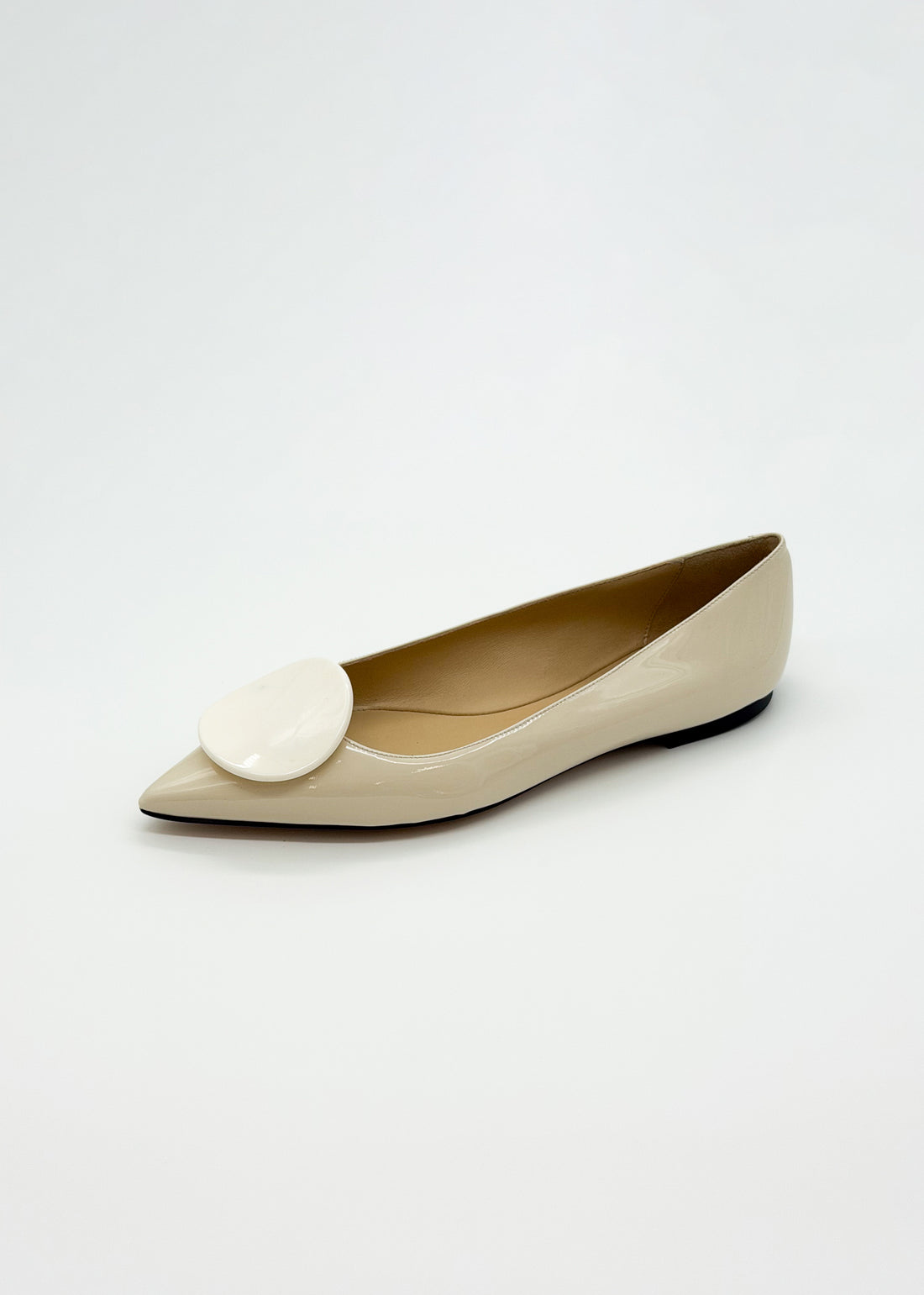Flat with Round Disc Ivory - Sample Size 37