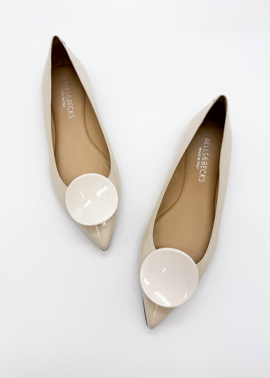 Flat with Round Disc Ivory - Sample Size 37