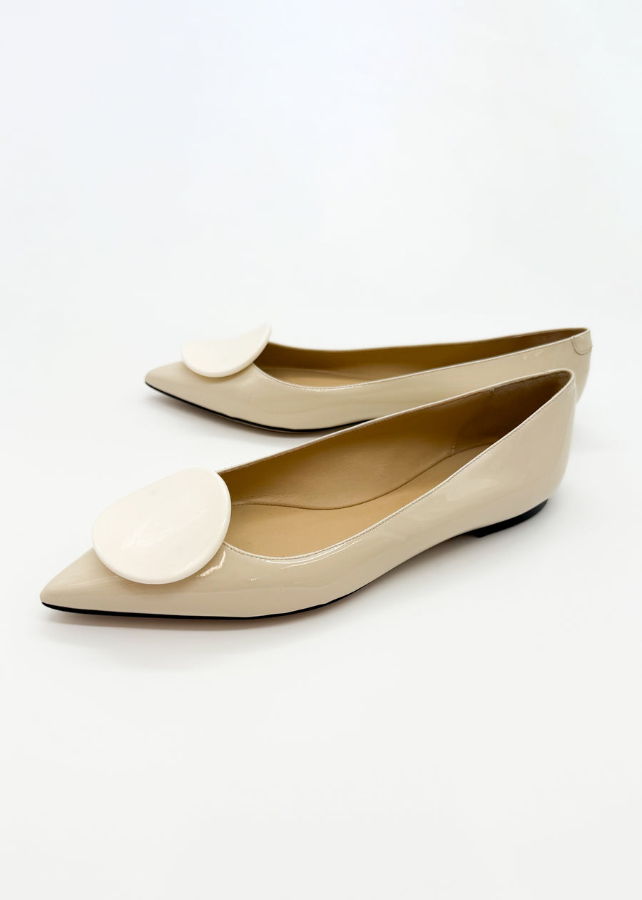 Flat with Round Disc Ivory - Sample Size 37