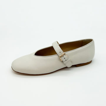 Round Toe Mary Jane Flat Ivory - Sample Size 37
