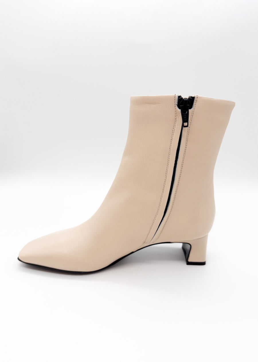 Square Toe Bootie Ivory - Sample Size 37
