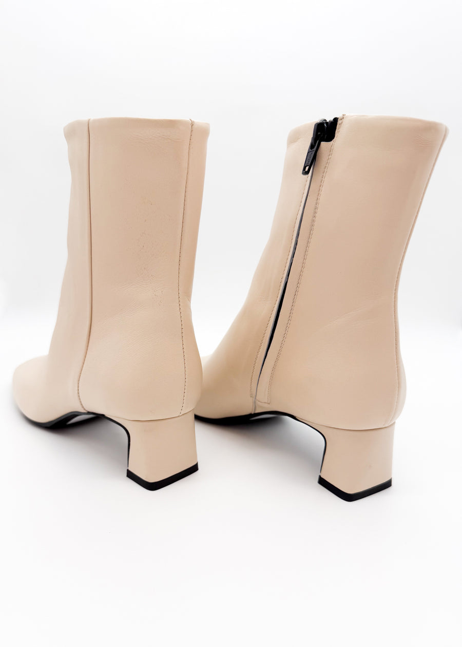 Square Toe Bootie Ivory - Sample Size 37