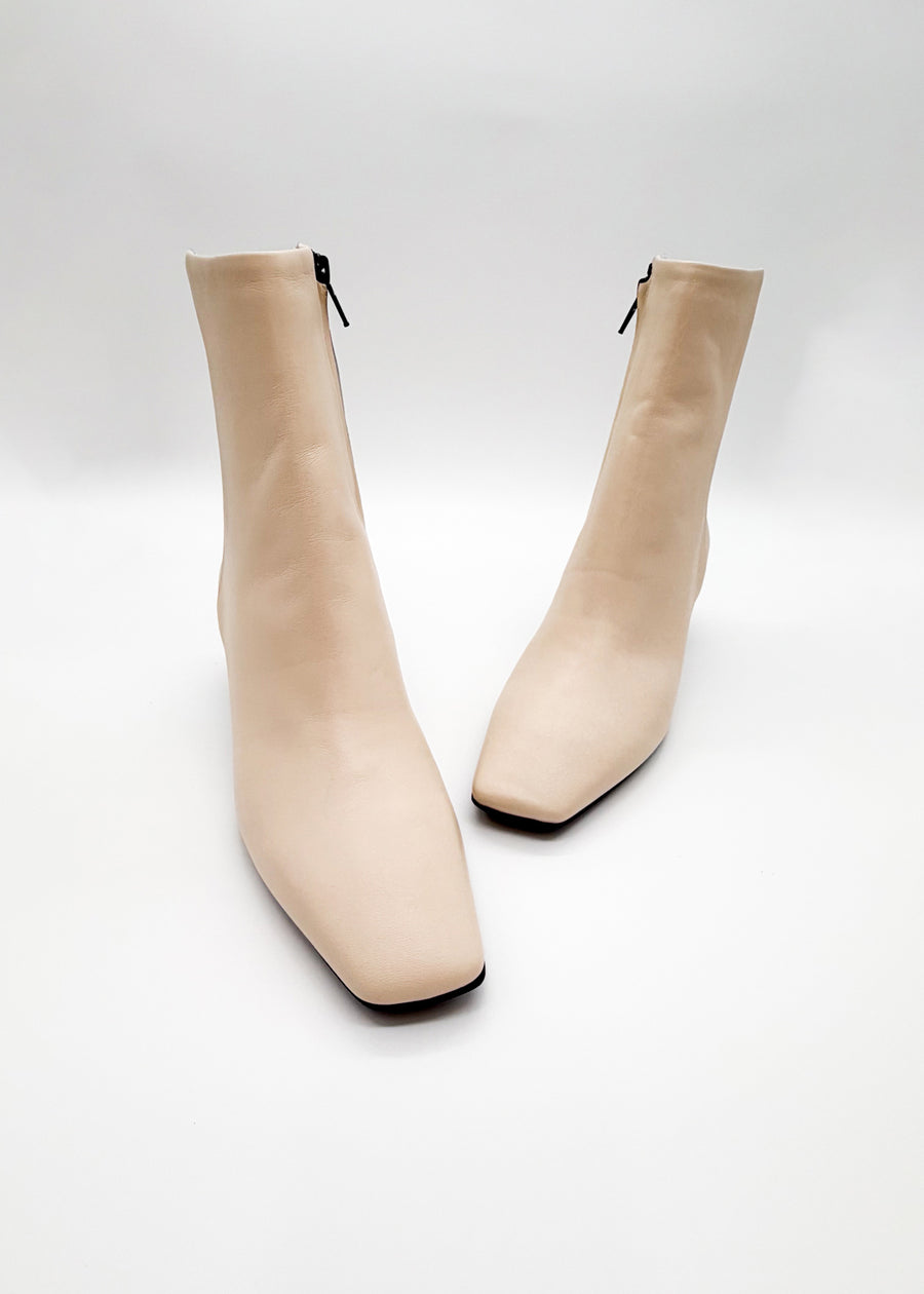 Square Toe Bootie Ivory - Sample Size 37
