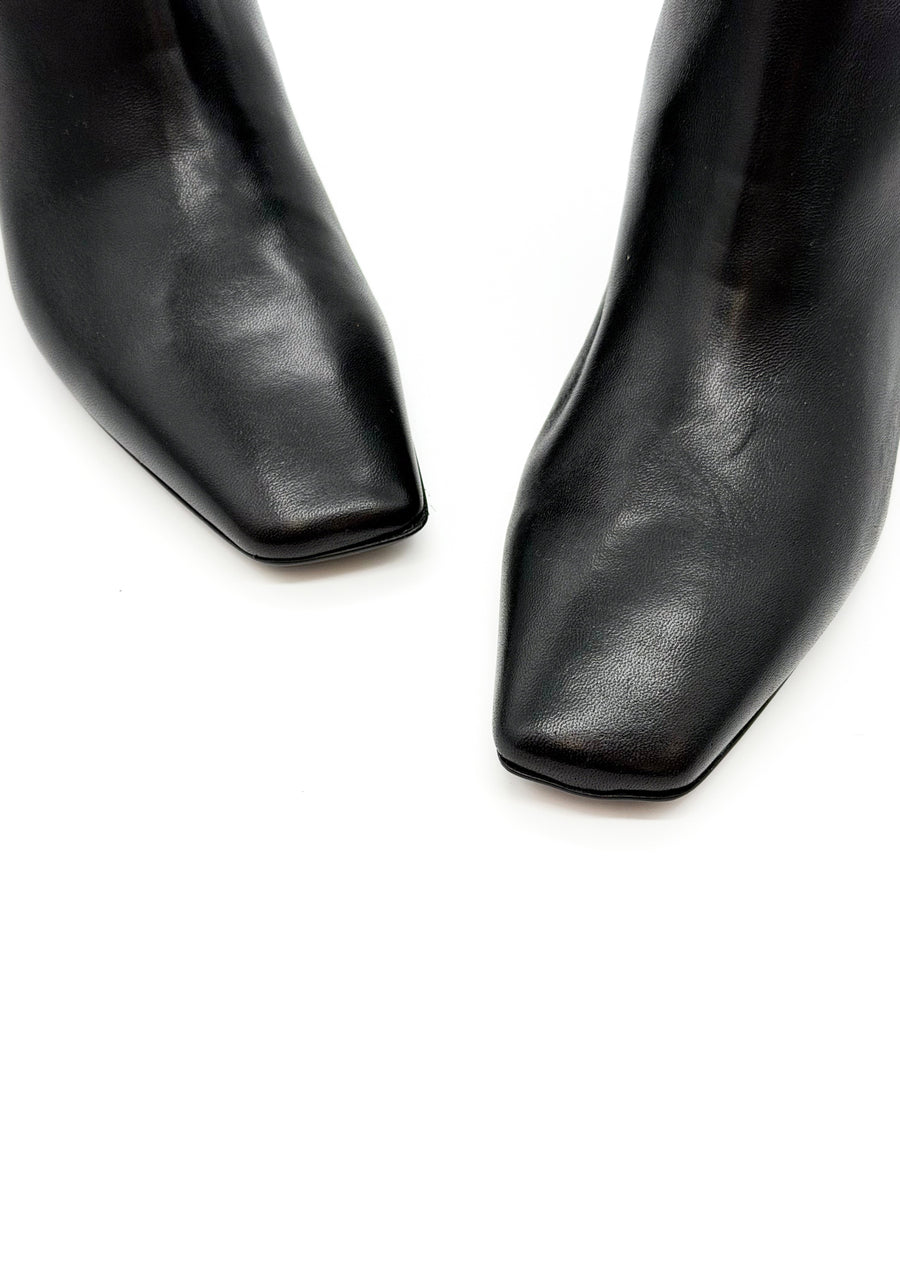 Square Toe Bootie Black - Sample Size 37