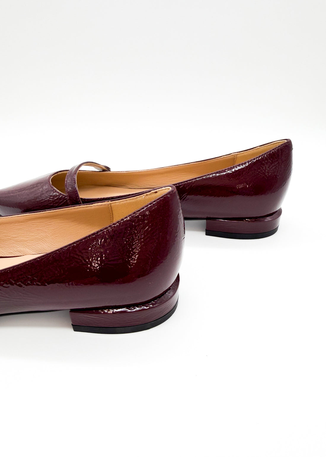 Flat with Strap Burgundy - Sample Size 37
