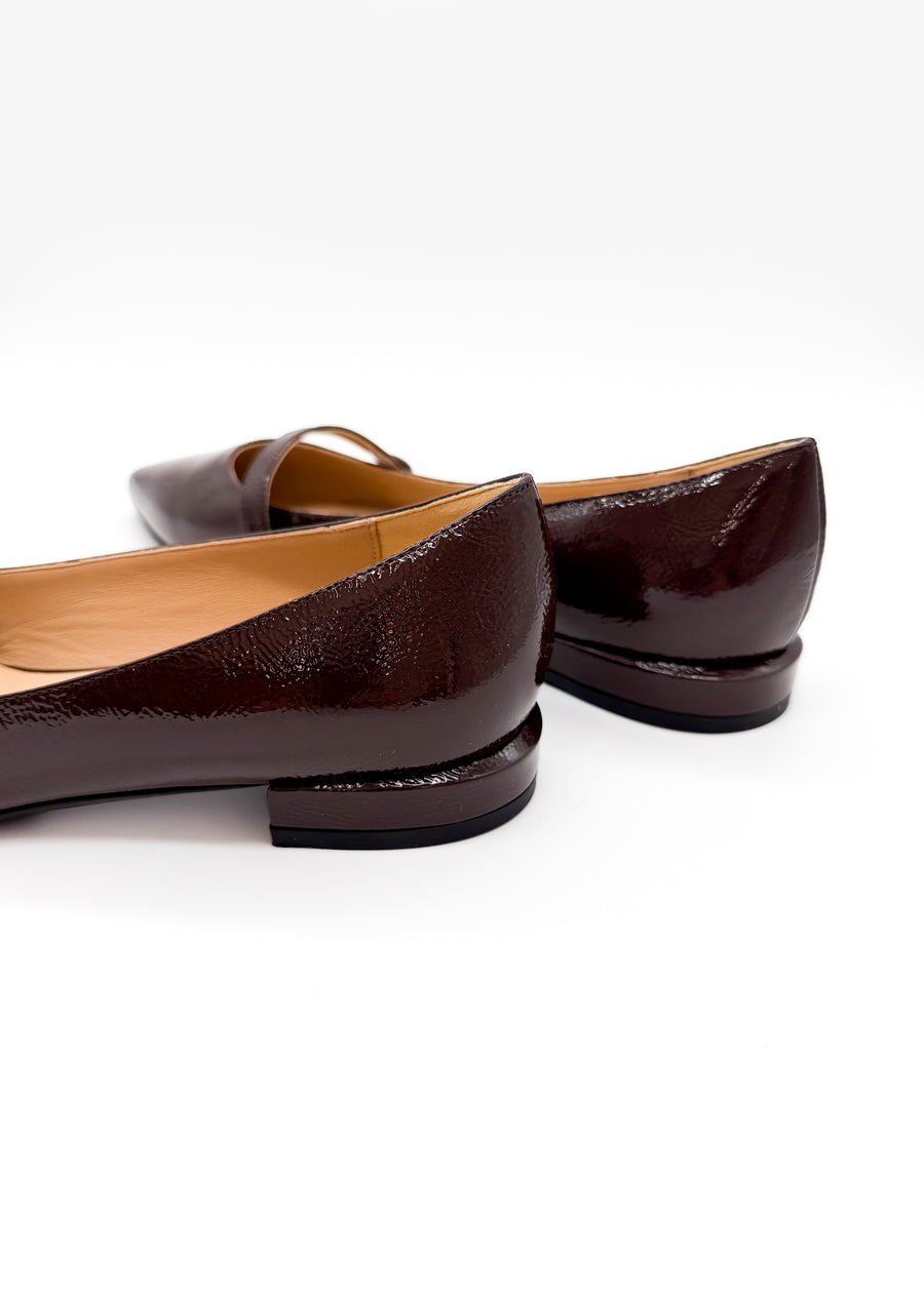 Flat with Strap Brown - Sample Size 37