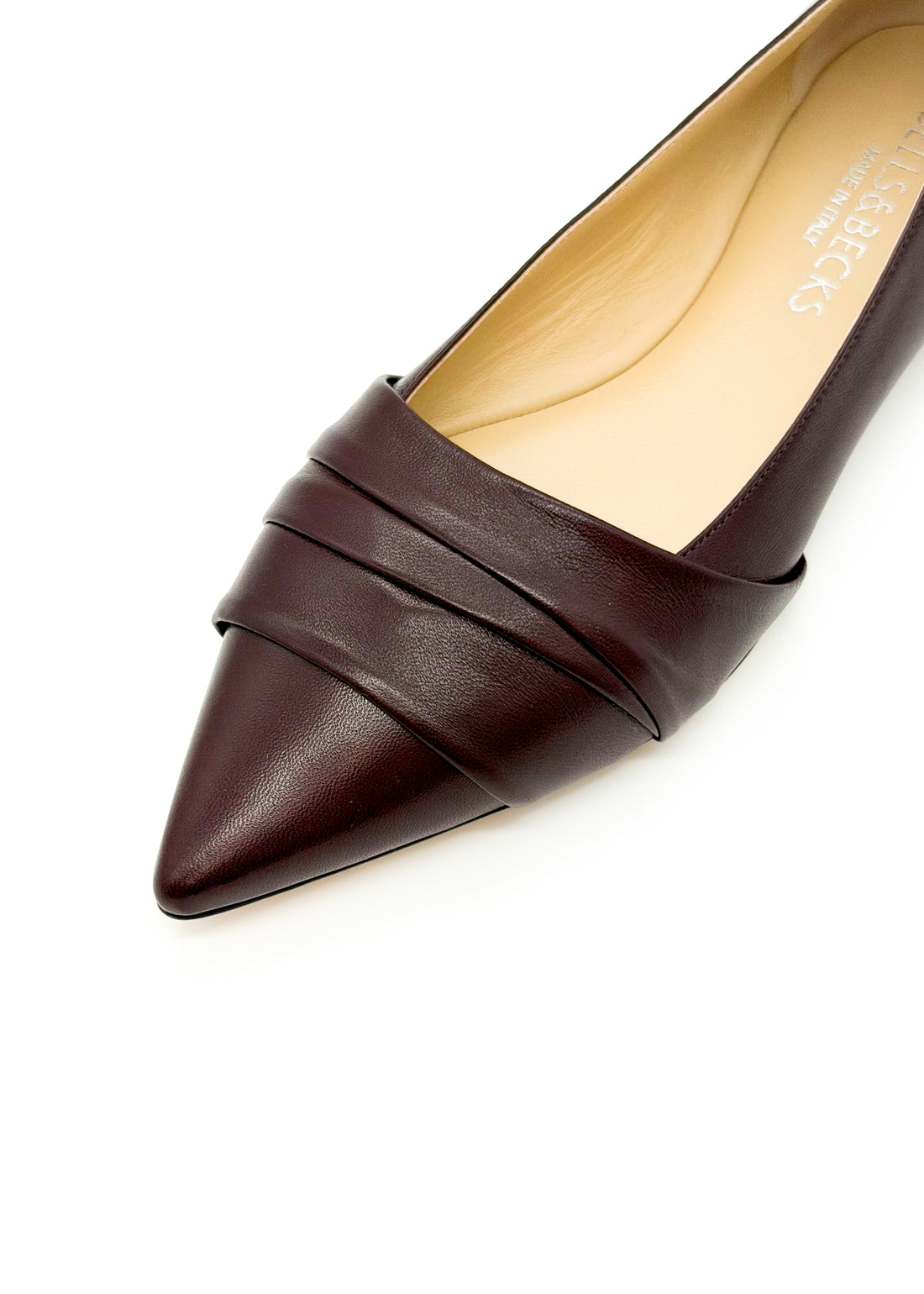 Pleated Flat Burgundy - Sample Size 37